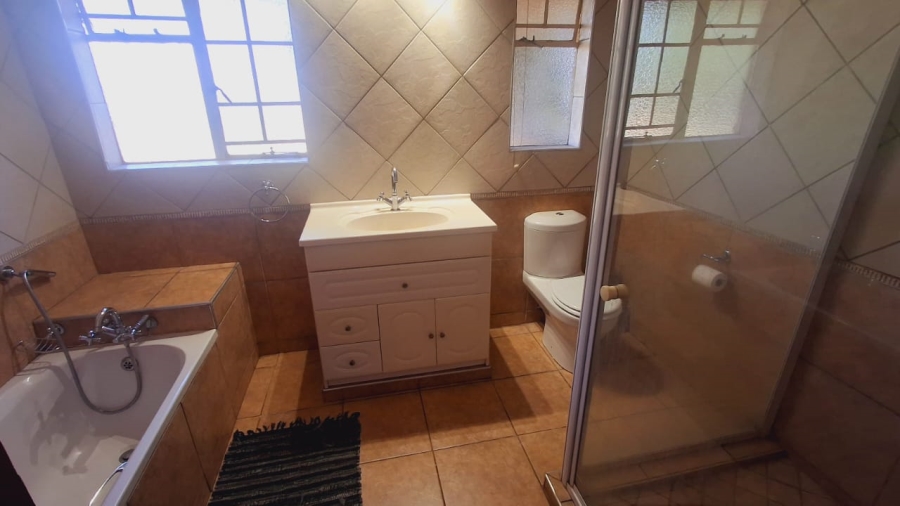 4 Bedroom Property for Sale in Vaalpark Free State